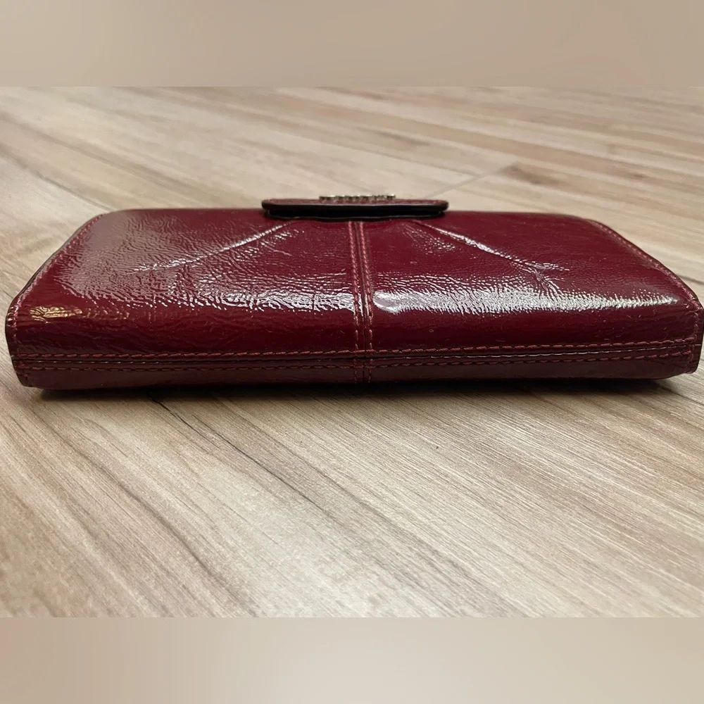 Coach Limited Edition Ashley Patent Wallet - Picture 8 of 14